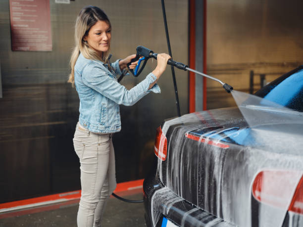 Garage Pressure Washing in Lake Clarke Shores, FL